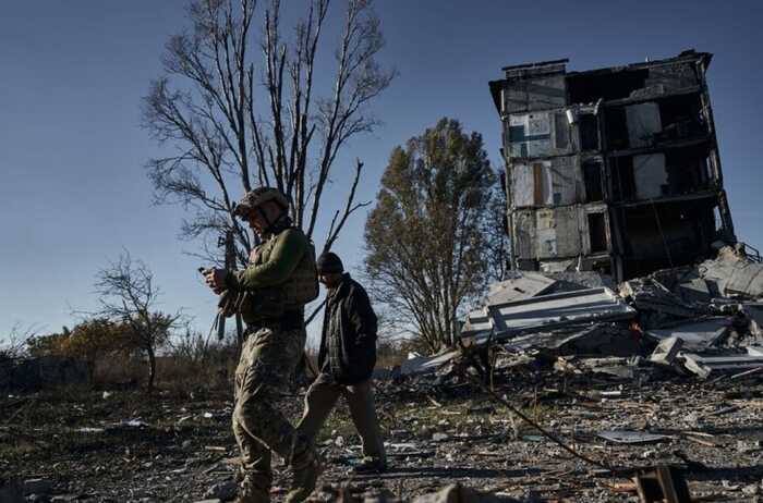 ЗС РФ просунулись в районі Часового Яру, — військовий