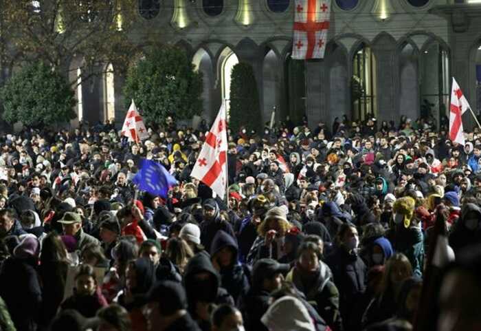 Грузинські студенти почали страйк проти призупинення урядом євроінтеграції